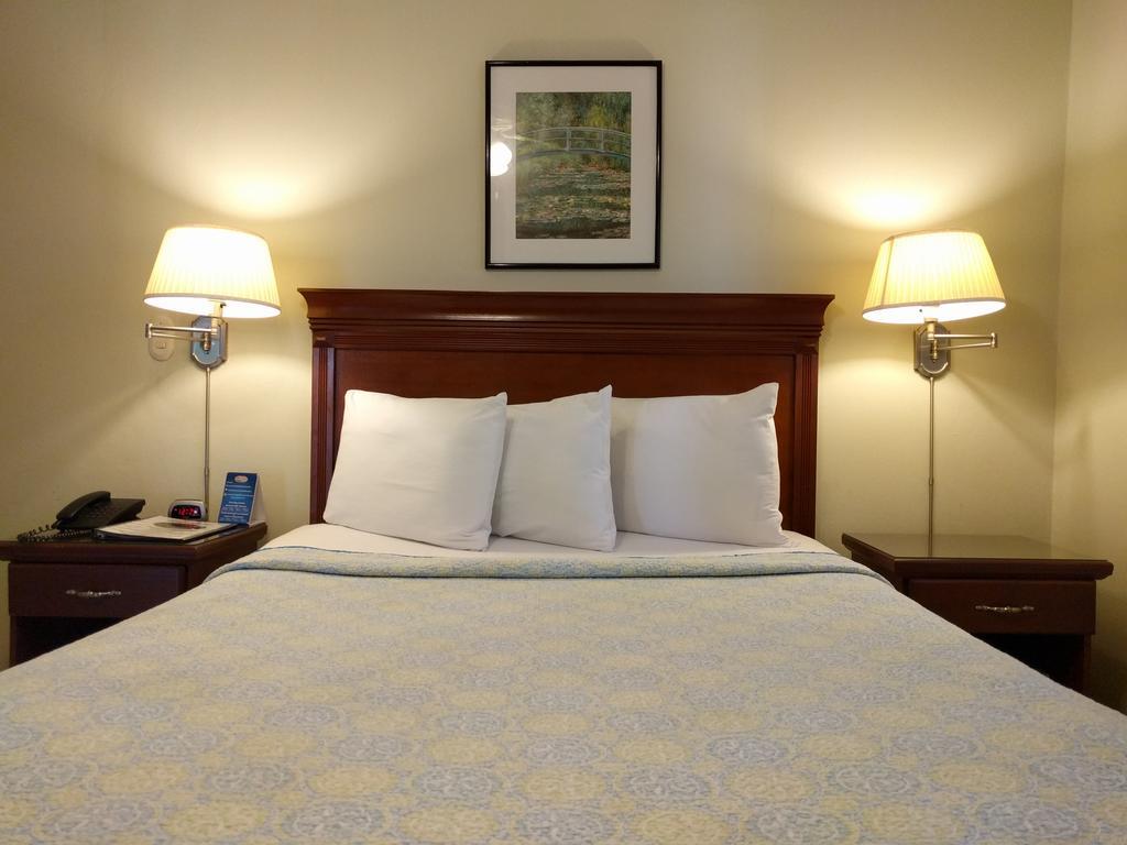 Hotel El Almendro Managua Bagian luar foto