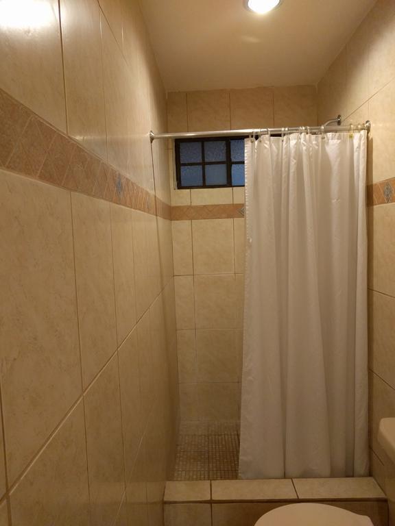 Hotel El Almendro Managua Bagian luar foto